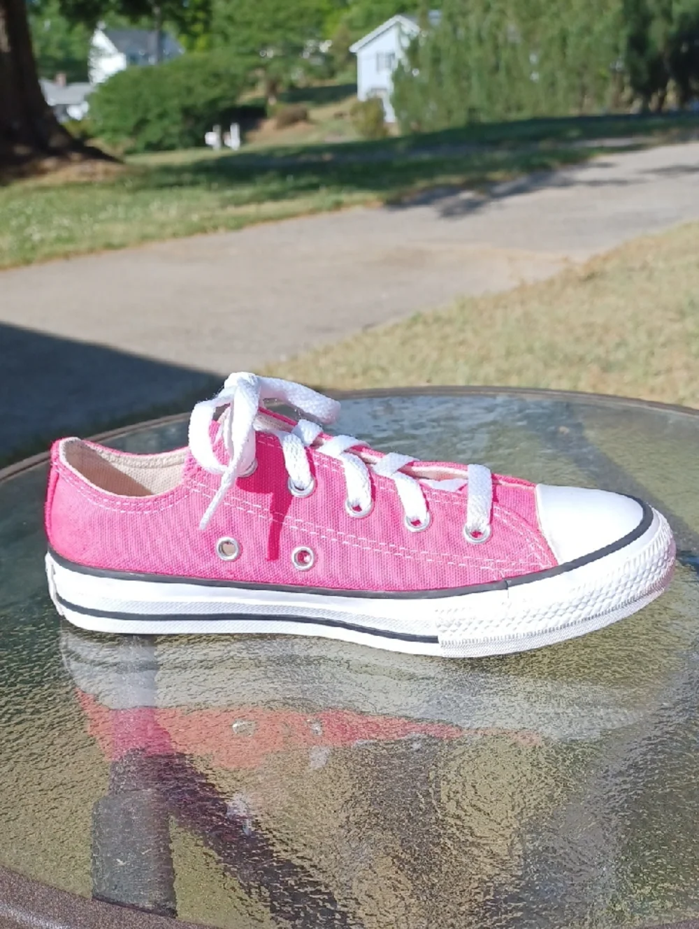Converse Hot Pink Low Laced All Star Sneakers Girls-13 Like New!
